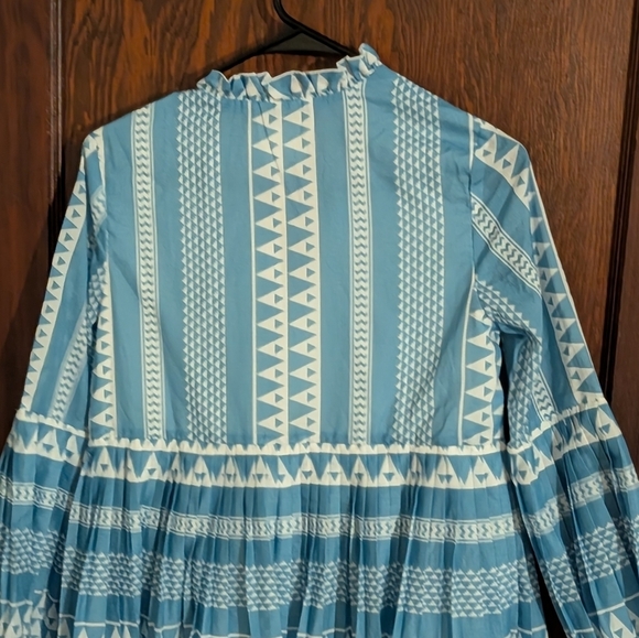 New With Tags HYACINTH HOUSE Blue & White Bell Sleeved Blaine Mini Dress Size XS - Picture 14 of 16